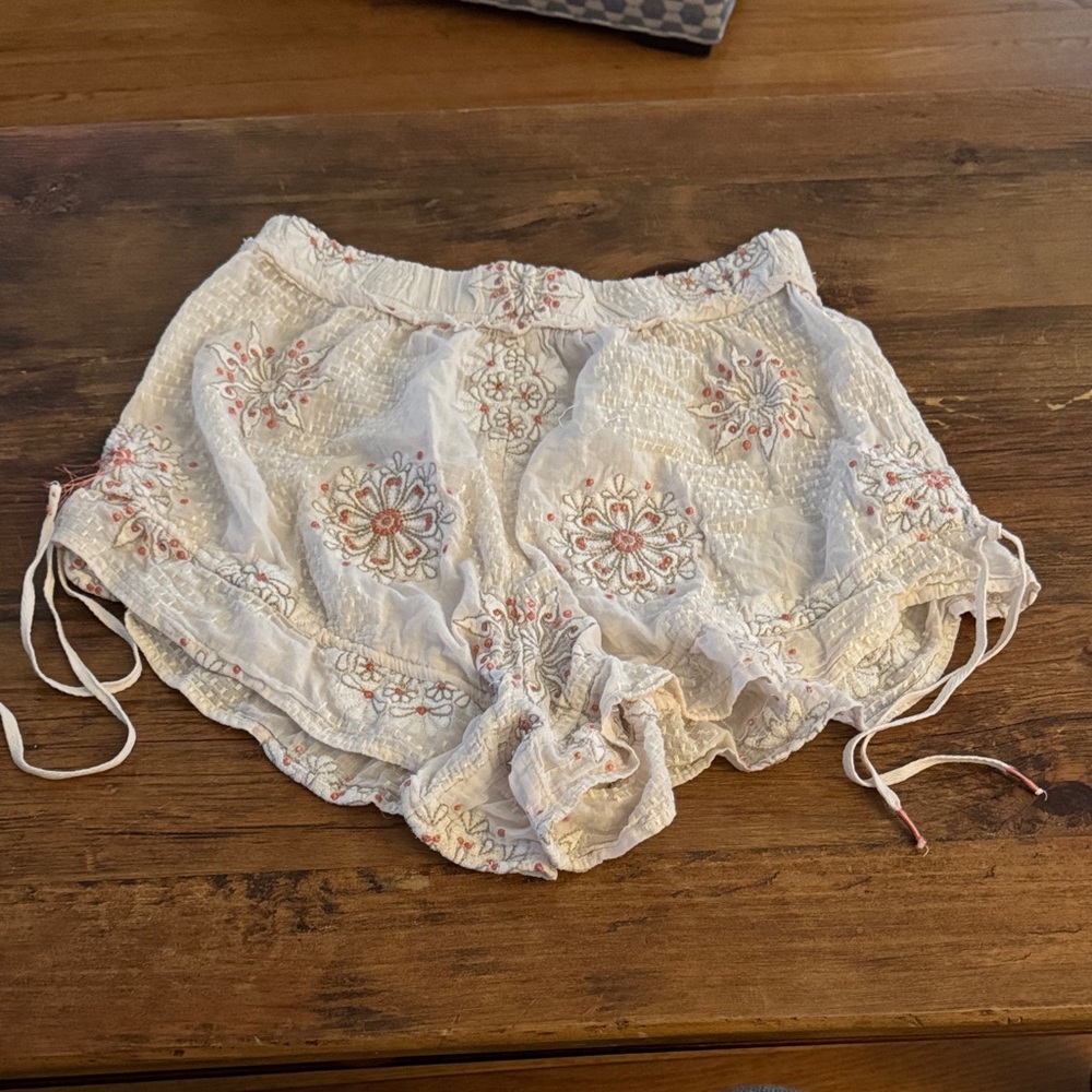 Free People Intimately Floral Embroidered Shorts Women's Size Small